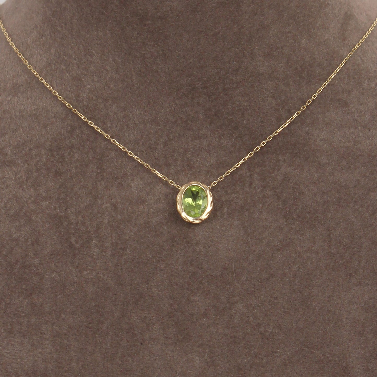 Elegant Oval Peridot Pendant Necklace – 14K Solid Gold