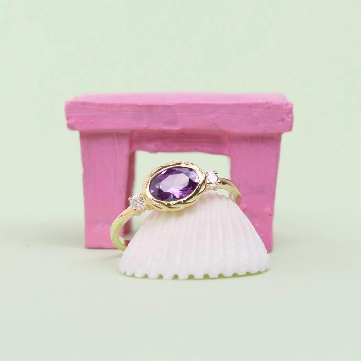 Natural Amethyst Ring – 14K Solid Gold Purple Gemstone Jewelry
